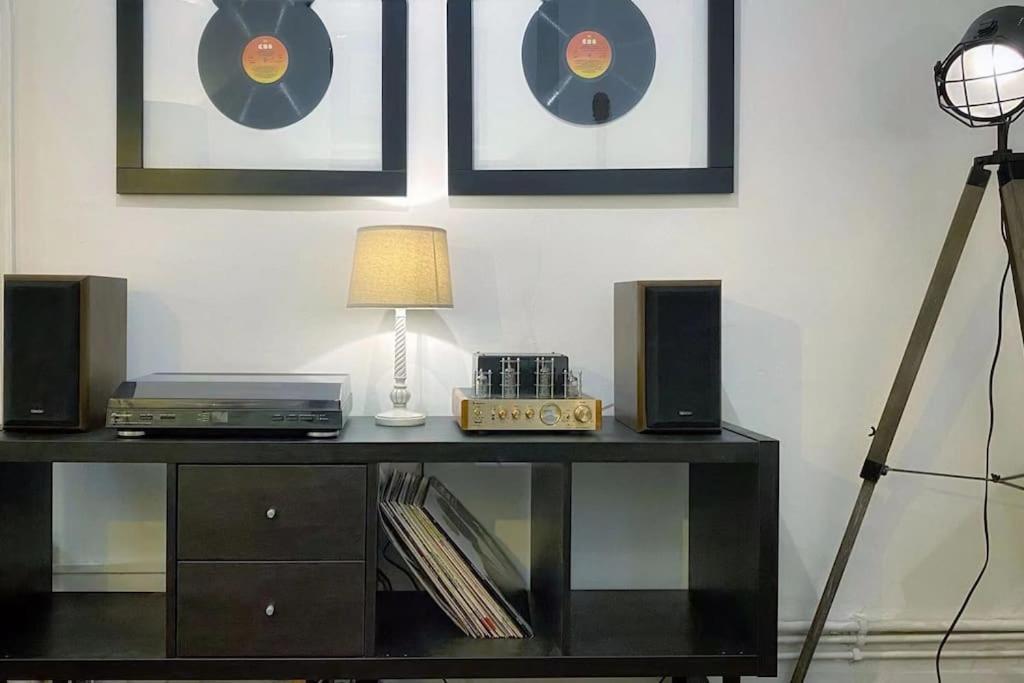 Urban Music Style Townhouse In Swansea City Center Exteriér fotografie