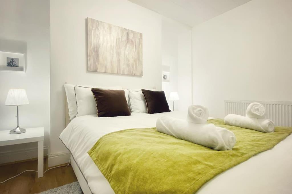 Urban Music Style Townhouse In Swansea City Center Exteriér fotografie