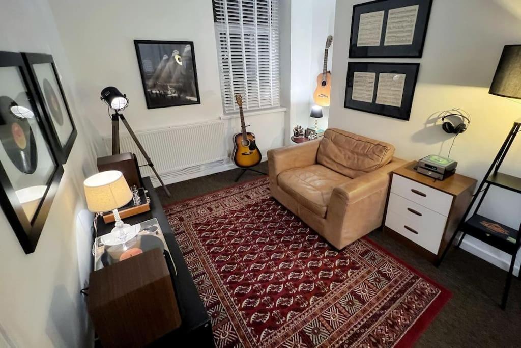 Urban Music Style Townhouse In Swansea City Center Exteriér fotografie